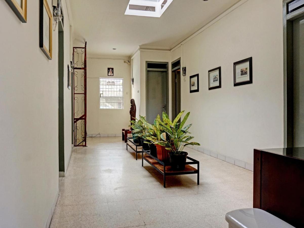 Hôtel Oyo 91658 Luci'S House à Jakarta Extérieur photo